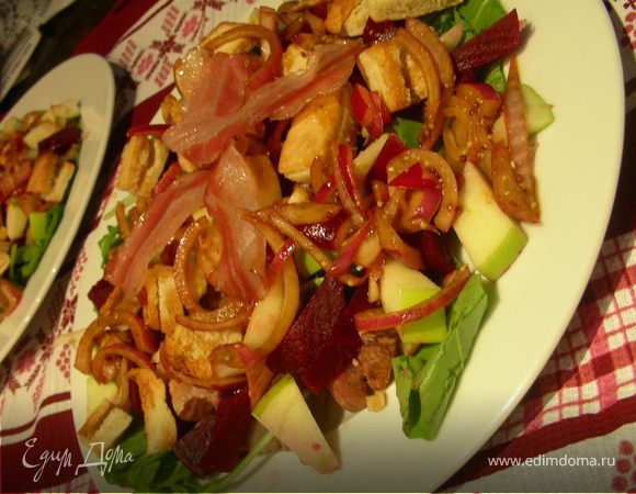 Осенне-зимний салат с каштанами, свеклой и беконом Осенне-зимний салат с каштанами, свеклой и беконом