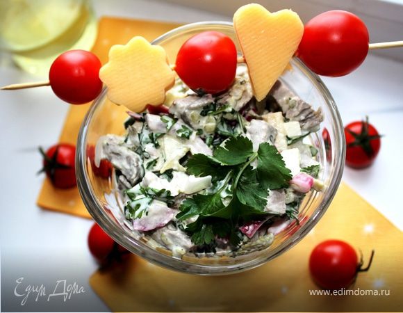 Салат "По-карски" с говядиной и маринованными огурчиками