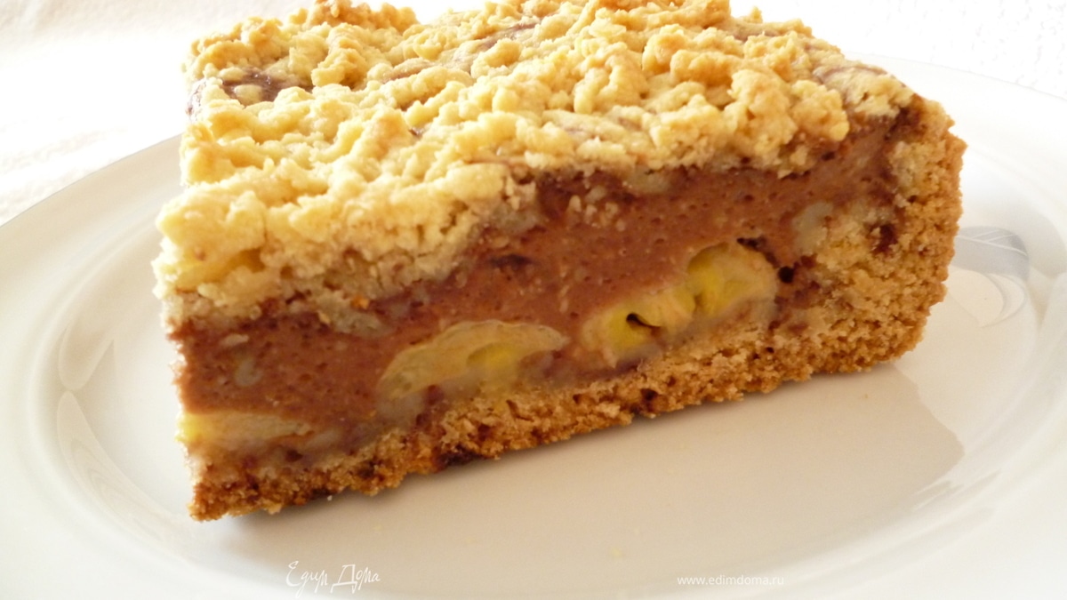 Банановый пирог с шоколадным пудингом