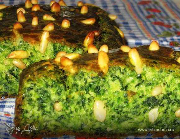 Закусочный кекс со шпинатом и кедровыми орешками