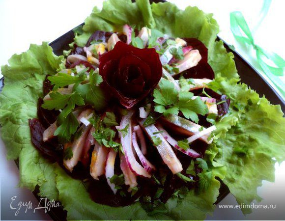 Салат с сельдью под апельсиновым соусом