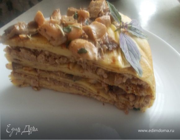 блинный торт с мясом и грибами