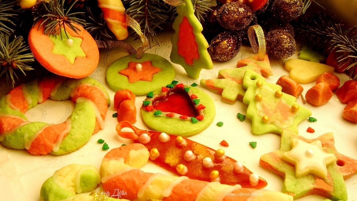 Вкусная елка: посохи, веночки, льдинки и прочие сладкие украшения