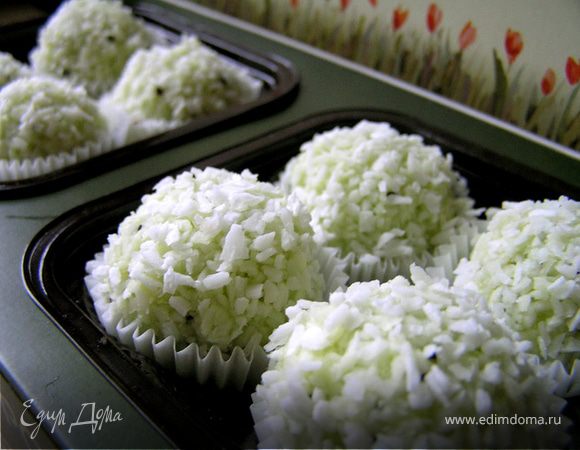 Конфеты "Рафаэлло" из киви Конфеты "Рафаэлло" из киви