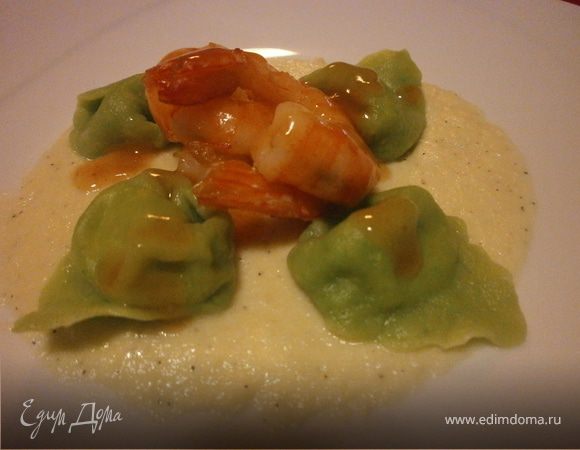 Угощаем Водяную Змею. Тортеллини из зеленого теста с начинкой из креветок и кремом из редьки