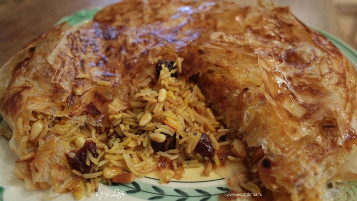 Плов в тесте фило