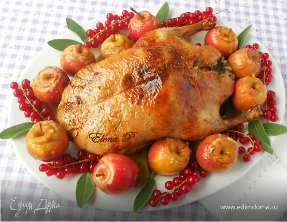 Хрустящая утка с печеными яблочками Хрустящая утка с печеными яблочками