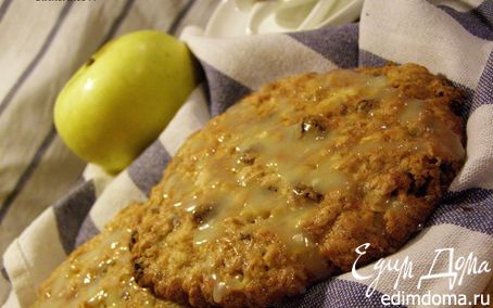 Рецепт Овсяное печенье с яблочным пюре и изюмом (Iced Oatmeal-Applesauce Cookies)