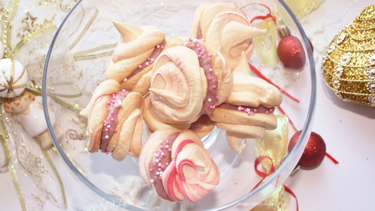 Меренговые шапочки