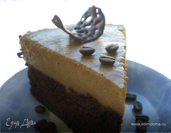 Торт "Капучино" c кремовым ликером и нотками кофе + шоколадные фигурки пейсли Торт "Капучино" c кремовым ликером и нотками кофе + шоколадные фигурки пейсли