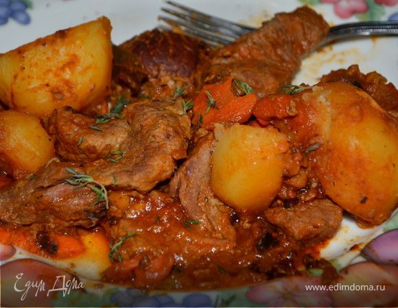 Говядина, тушенная с овощами в пиве Говядина, тушенная с овощами в пиве