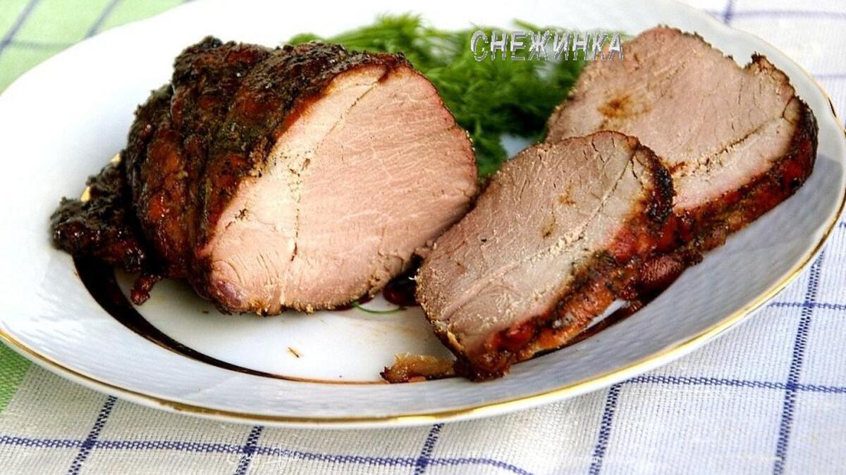Свинина, запеченная в апельсиново-смородиновой глазури