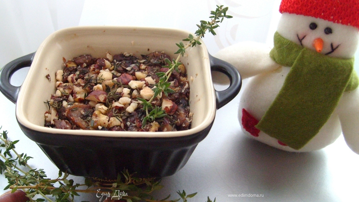 Жаркое из грибов, каштанов и фундука