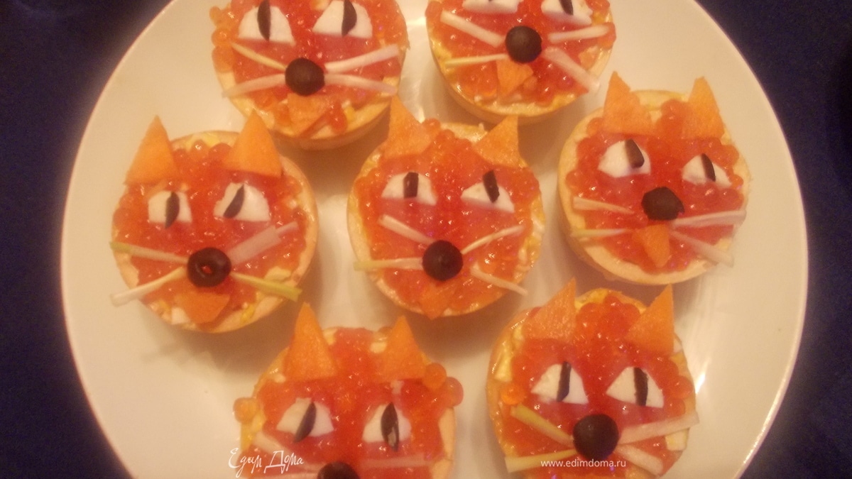 икорное украшение "веселые котята"