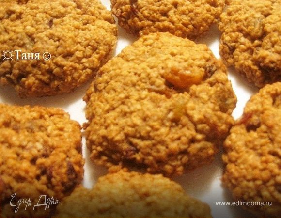  Печенье oвсяное с изюмом и орехами