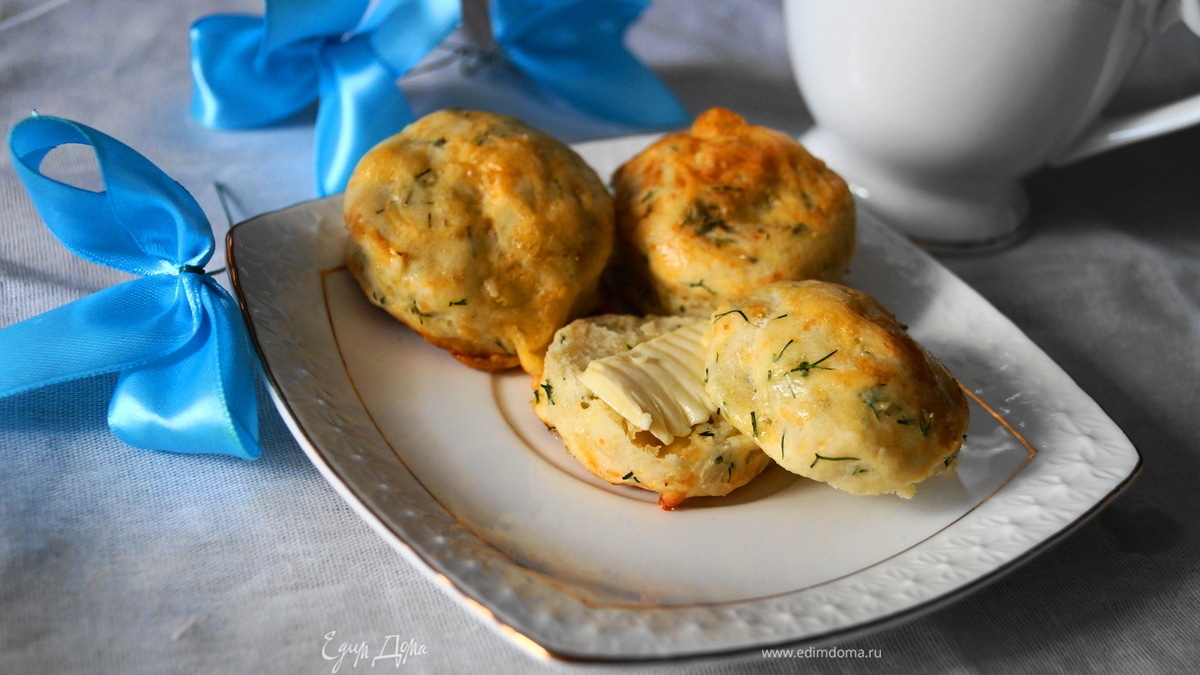 Сконы с зеленью и сыром