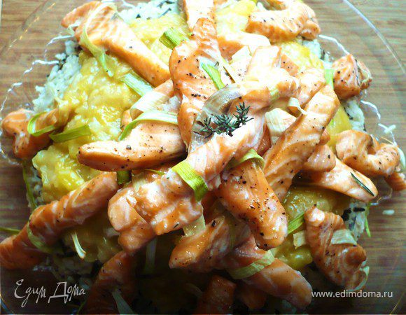 Пирамида из семги, риса и манго Пирамида из семги, риса и манго