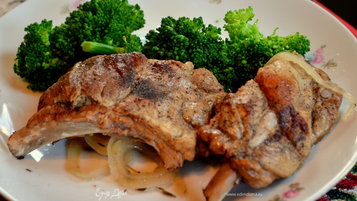 Свиные ребрышки в яблочном соке