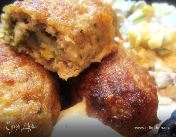 Сливочные котлеты, фаршированные грибами, сыром, яйцом и  зеленью