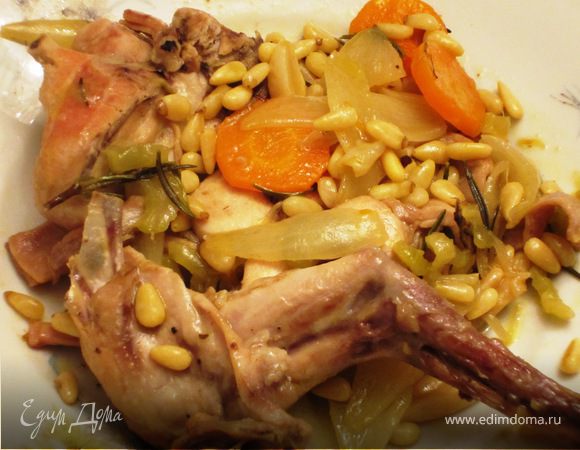 Кролик, тушеный с кедровыми орешками Кролик, тушеный с кедровыми орешками