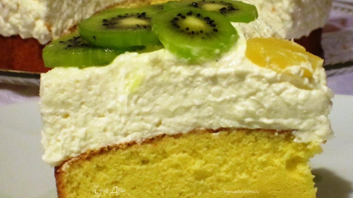 Торт с творожным муссом и киви