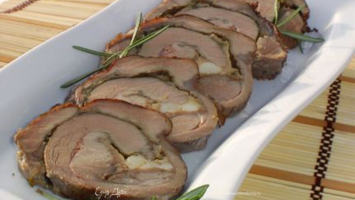 Рулет из индейки и моцареллы