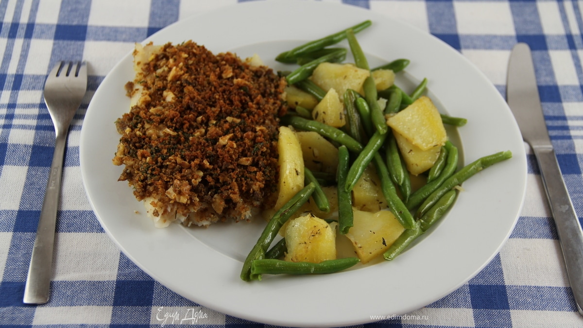Рыба, запеченная в ореховой корочке