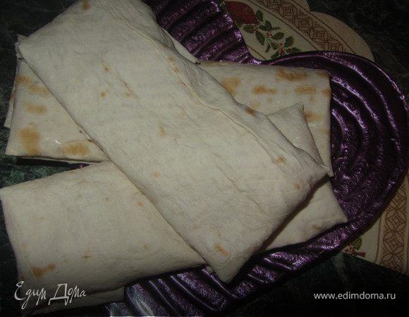 Закуска из лаваша и корейской морковки Закуска из лаваша и корейской морковки