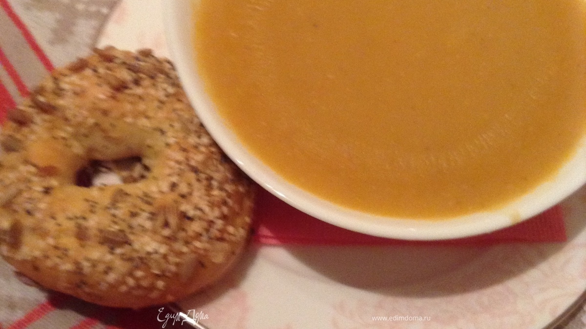 Чорба и симит (чечевичный суп с бубликами), или обед по-турецки