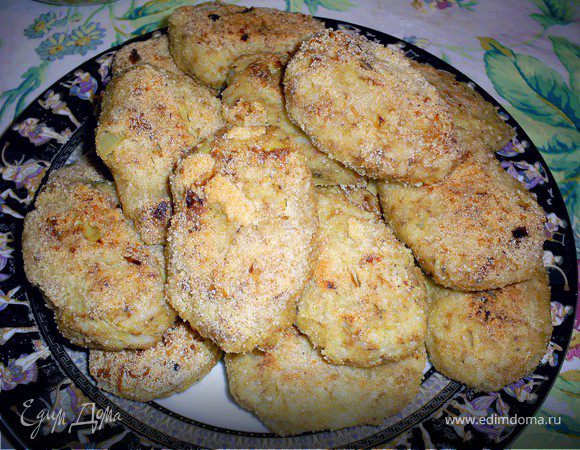 Рыбные котлеты из консервов