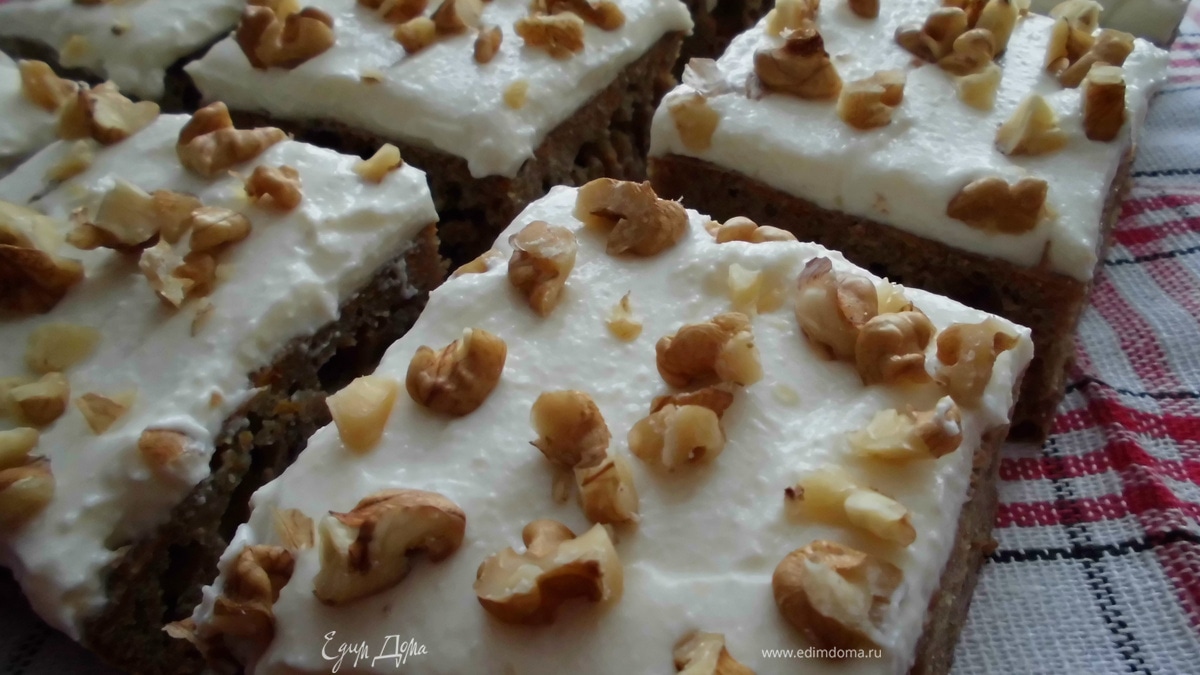 Пряный тыквенный пирог с творожным кремом