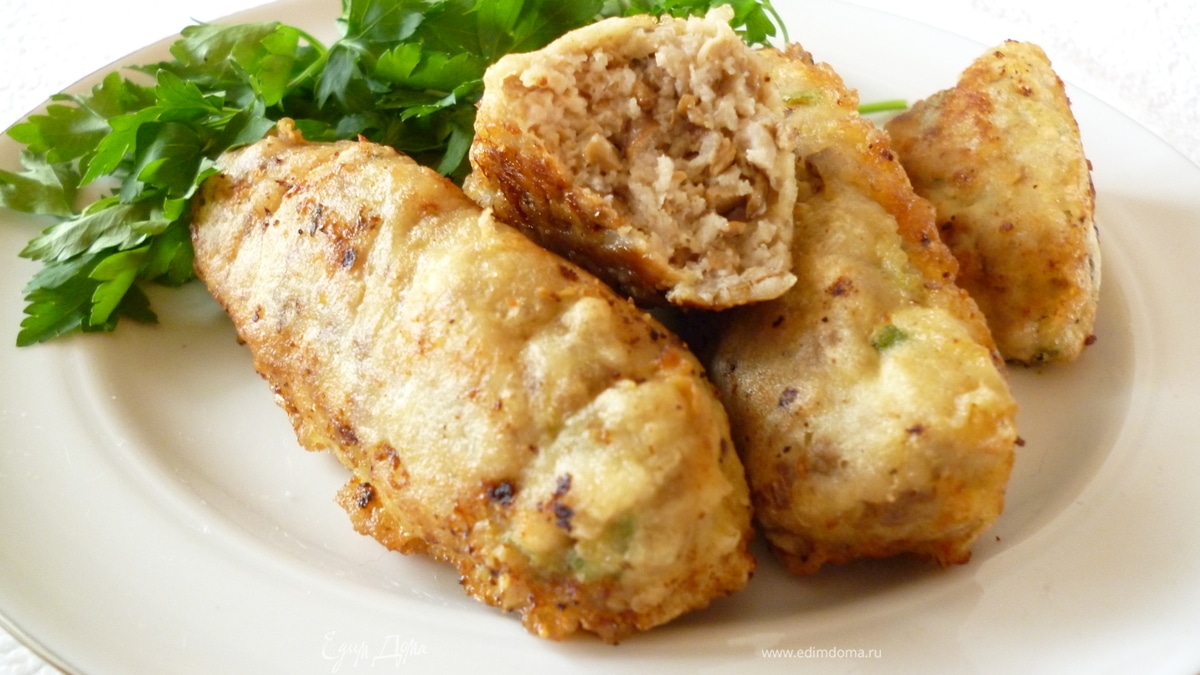 Мясные колбаски с опятами