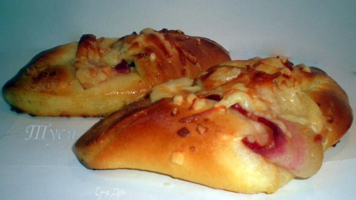 Конверт с беконом и соусом бешамель