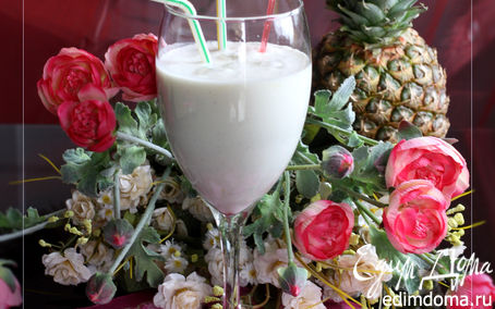 Рецепт Ласси из ананаса с имбирным соком и кокосовым молоком