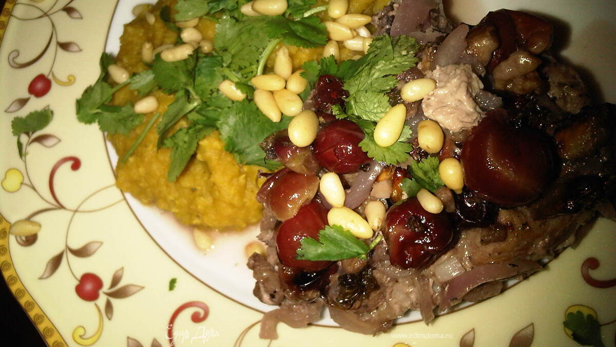 Свинина с крыжовником