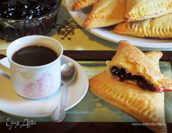 Творожные треугольники с джемом
