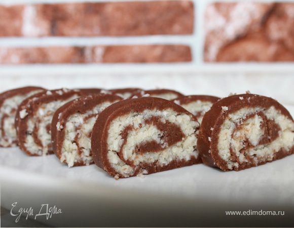 Шоколадно-кокосовый рулет Шоколадно-кокосовый рулет