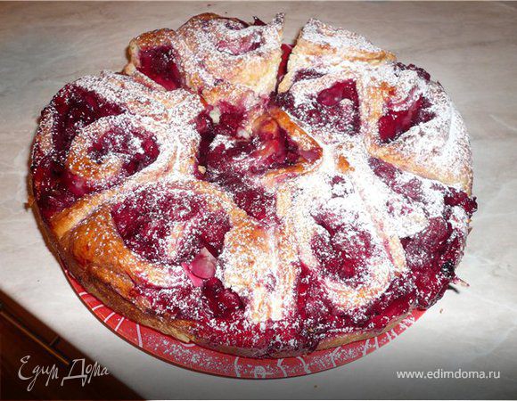 Пирог с вишней "Ярко"