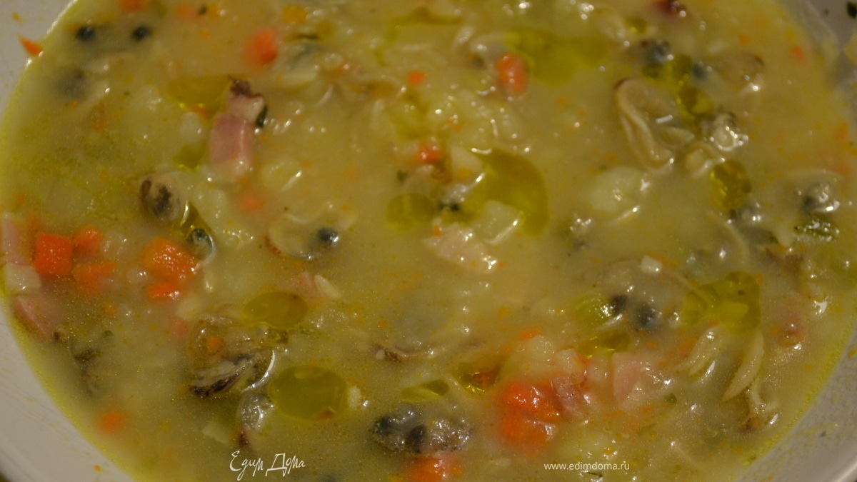 Супчик с моллюсками и беконом (zuppetta di vongole)