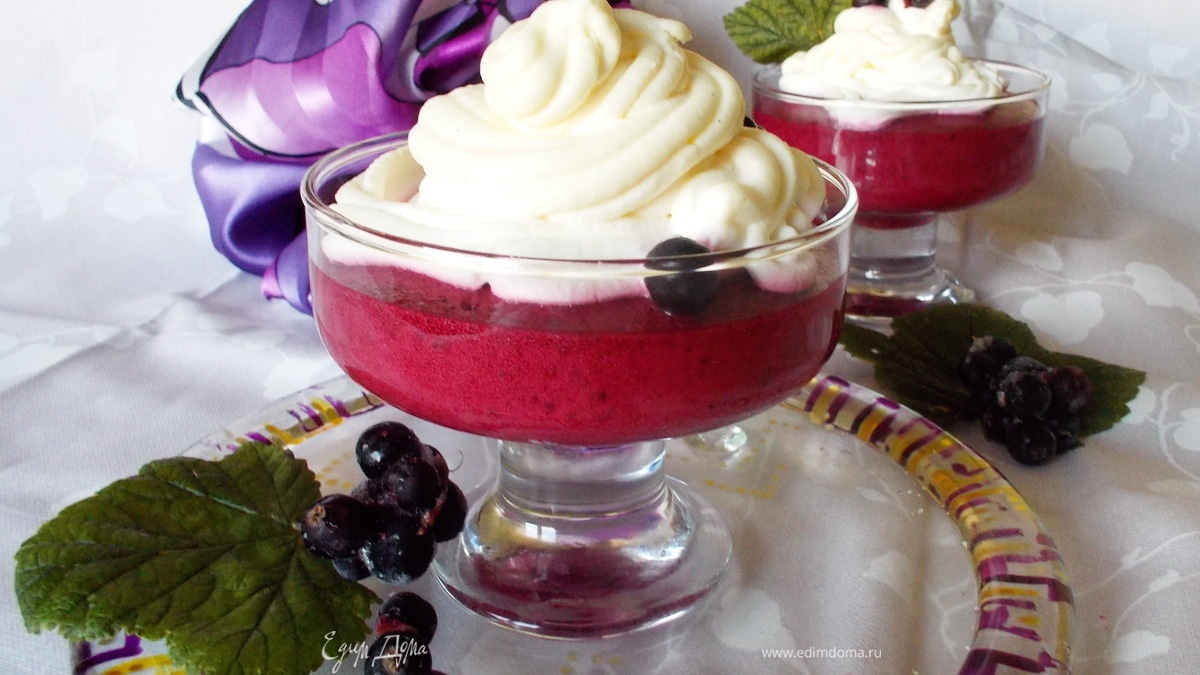 Самбук из черной смородины