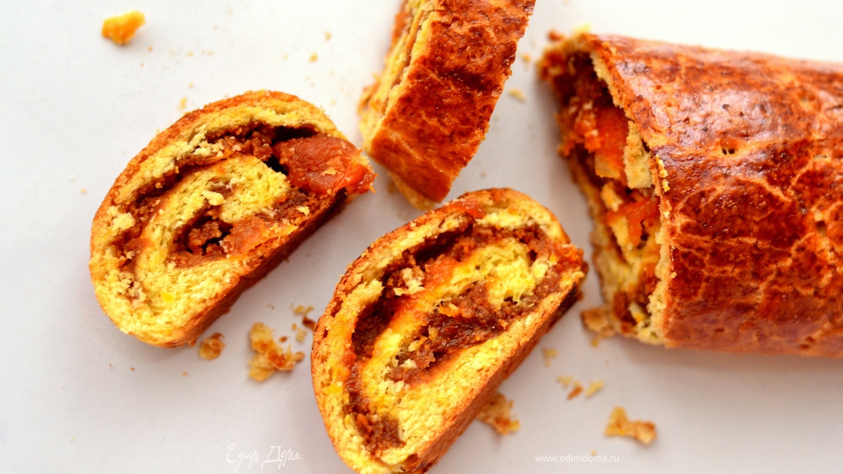 Рулет «Карамель, орехи, курага»