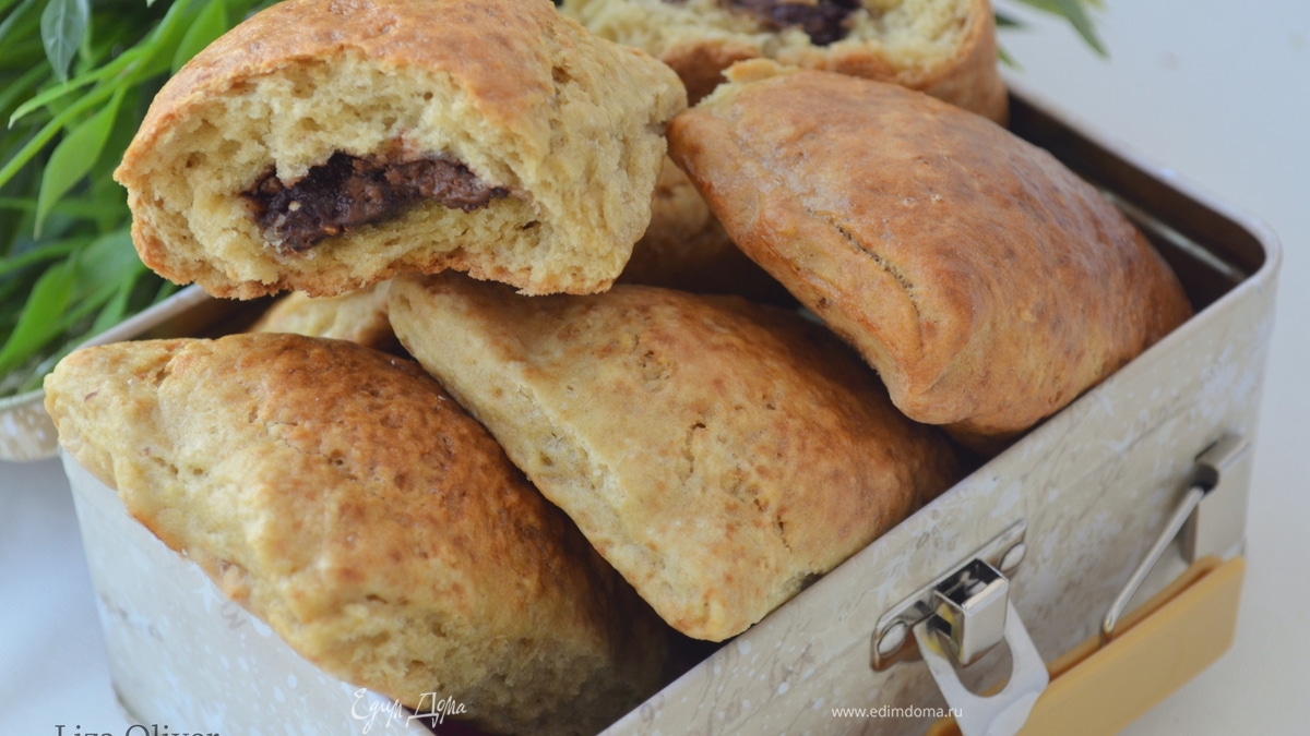 Шоколадные пирожки по экспресс-рецепту