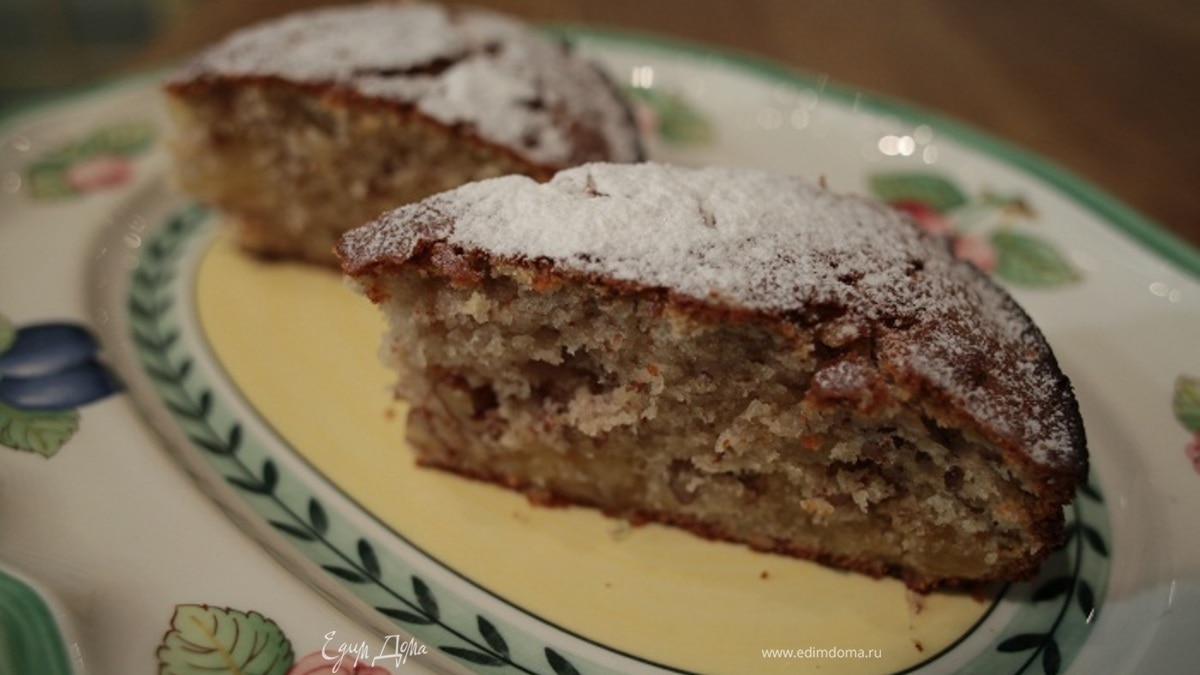 Пирог с цукатами и орехами пекан