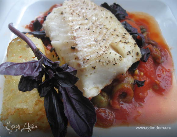 Треска на подушке из томатов, базилика и оливок Треска на подушке из томатов, базилика и оливок