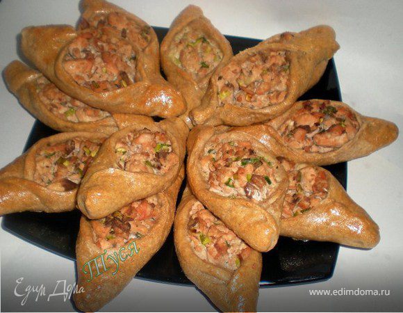 Расстегаи с горбушей Расстегаи с горбушей