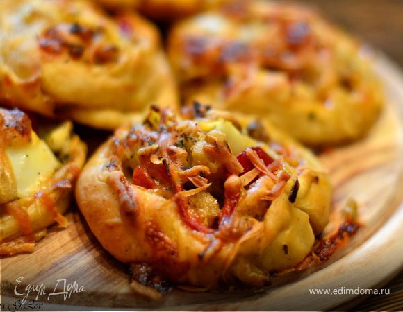 Пицца-ролл с очень вкусной начинкой