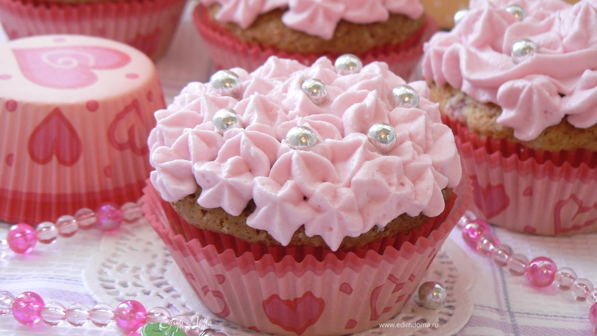 Маффины с красной смородиной