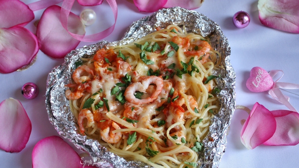Запеченная паста с креветками
