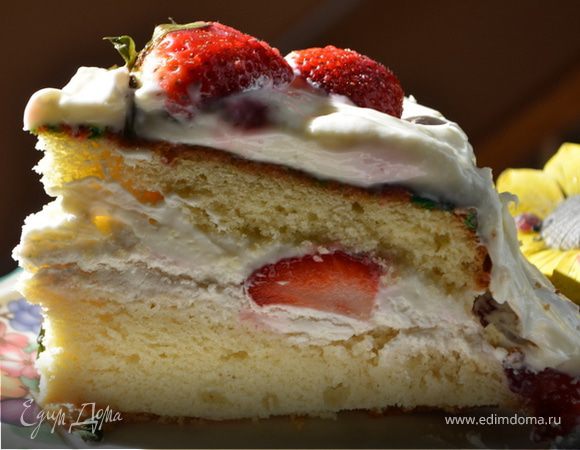 Торт с клубникой Торт с клубникой