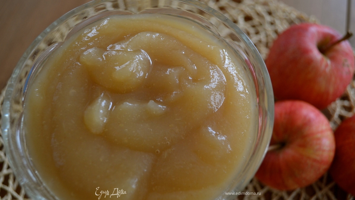 Яблочное пюре